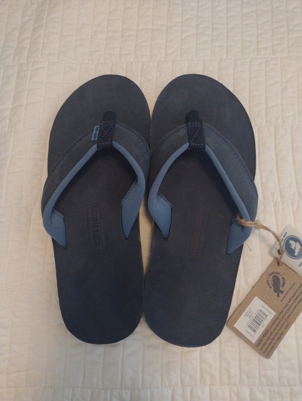 New Hari Mari Pier Mens 9  Flip-Flops Navy Blue Water Resistant Leather NWT